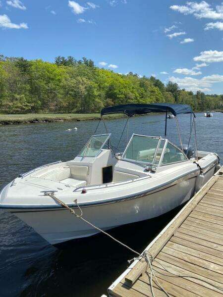 22ft Grady White Yacht For Sale