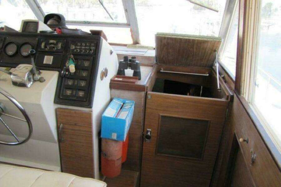 Life After land 55ft Chris Craft Yacht For Sale