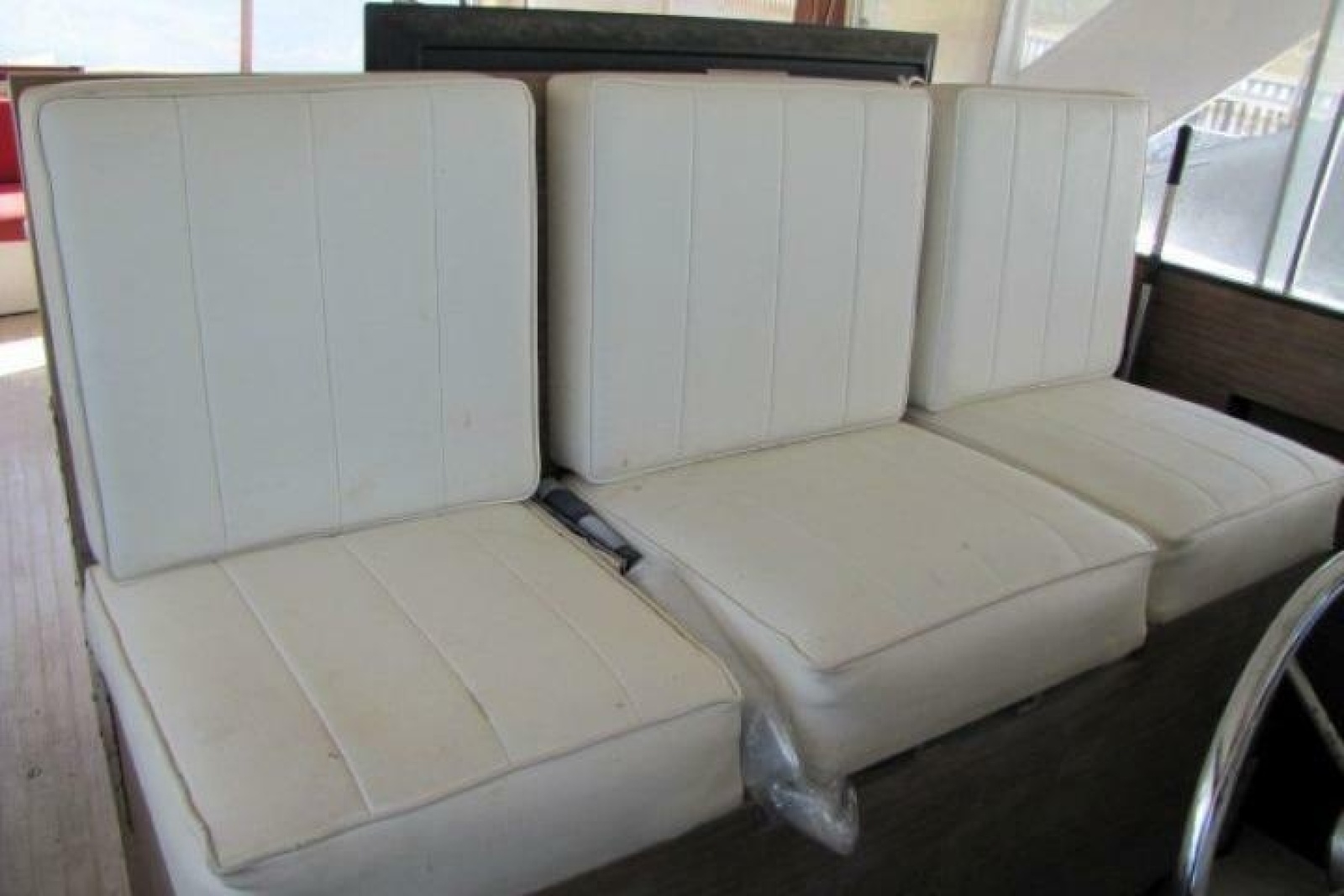 1973 Chris-Craft 55 Commander