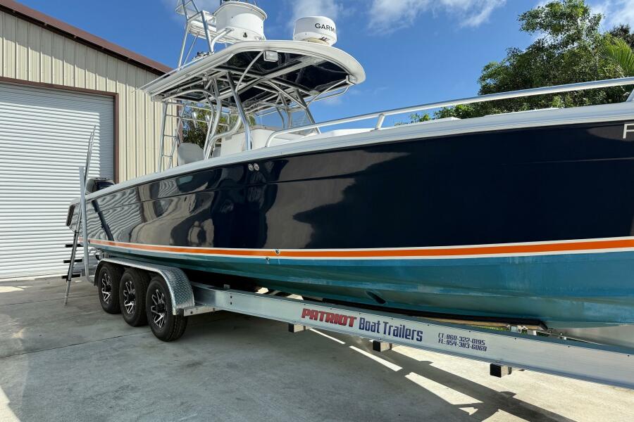 35' 2001 Marlago 