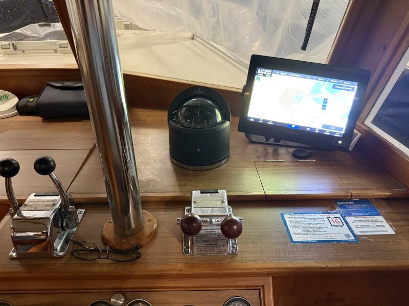 42' 1991 Grand Banks 42 Classic