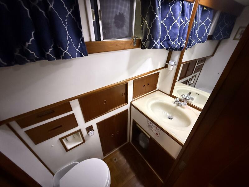 42' 1991 Grand Banks 42 Classic