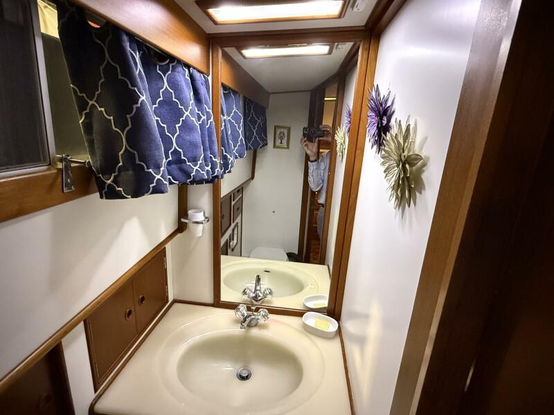 42' 1991 Grand Banks 42 Classic