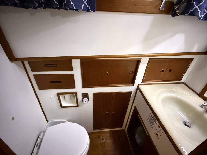 42' 1991 Grand Banks 42 Classic