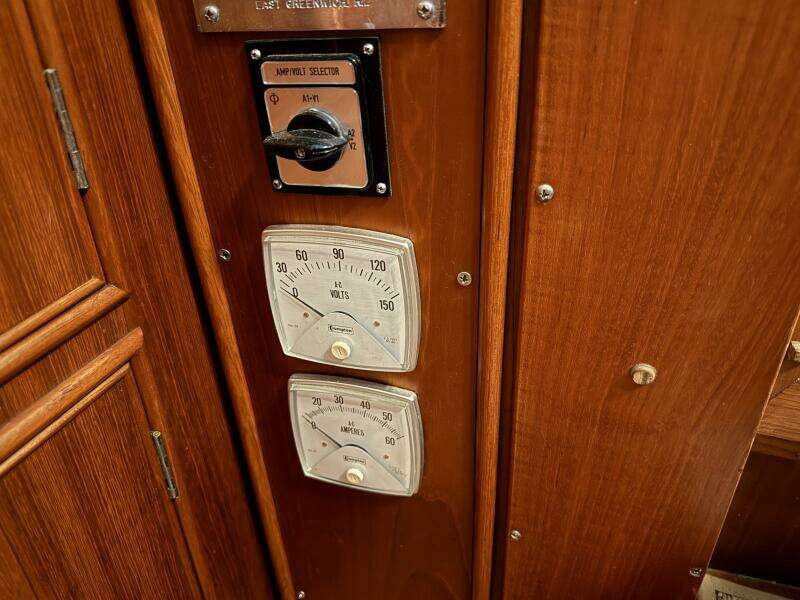 COCONUT 42ft Grand Banks Yacht For Sale