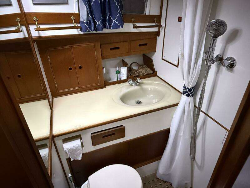 COCONUT 42ft Grand Banks Yacht For Sale