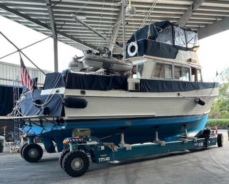 42' 1991 Grand Banks 42 Classic