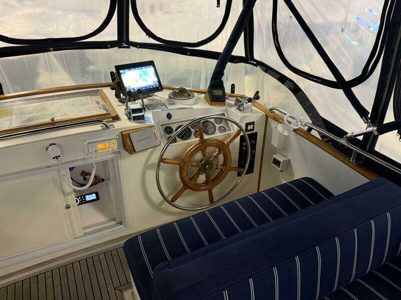 COCONUT 42ft Grand Banks Yacht For Sale