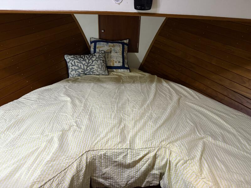 42' 1991 Grand Banks 42 Classic