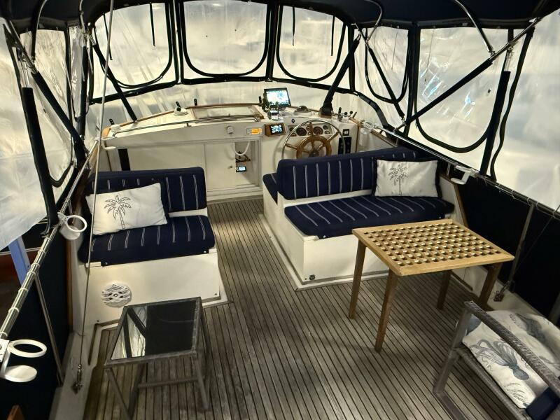 42' 1991 Grand Banks 42 Classic