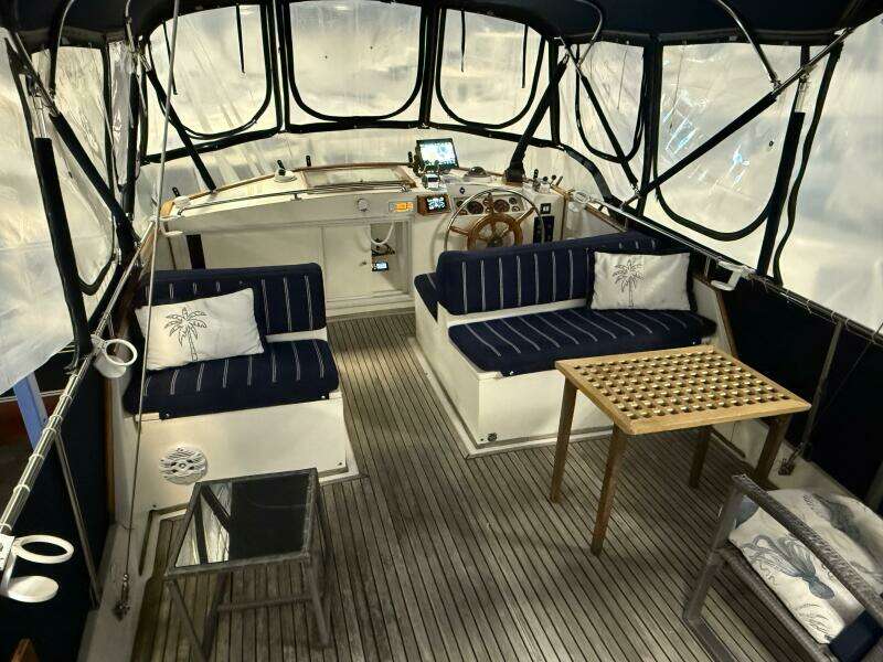 COCONUT 42ft Grand Banks Yacht For Sale