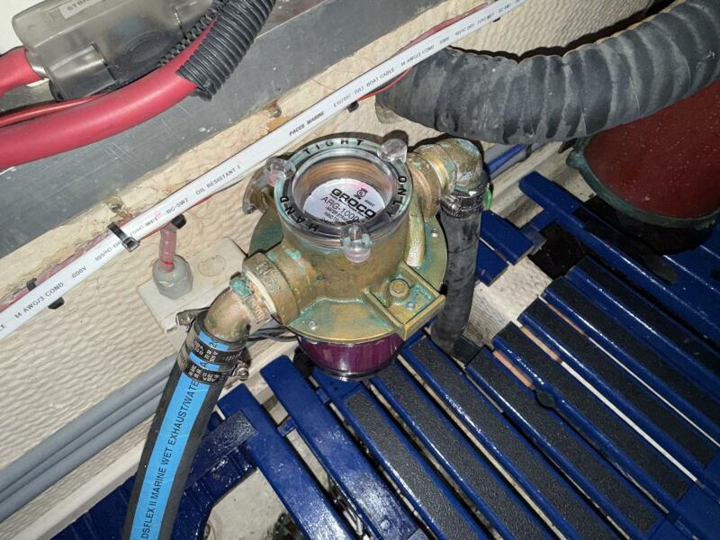 42' 1991 Grand Banks 42 Classic