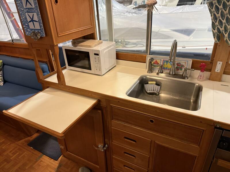 42' 1991 Grand Banks 42 Classic