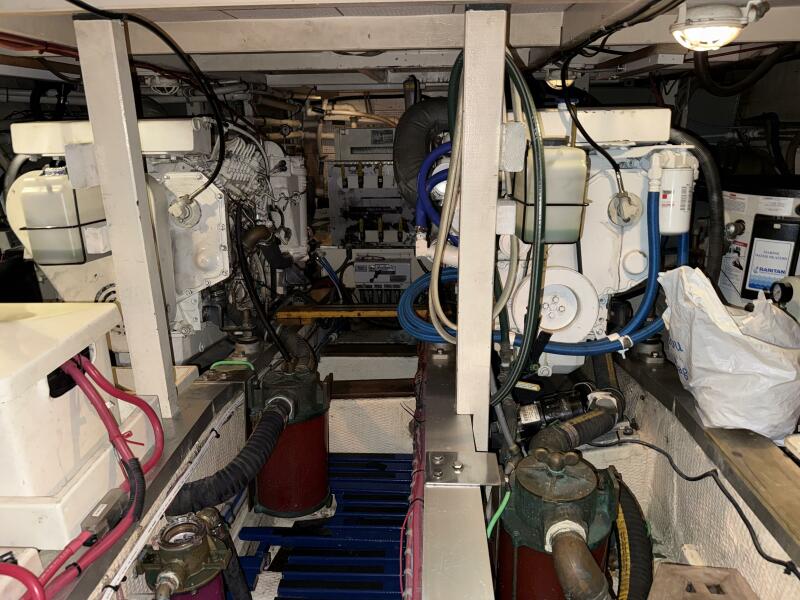 42' 1991 Grand Banks 42 Classic