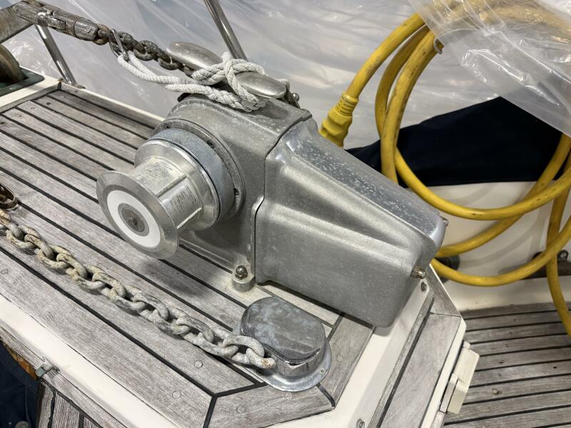 42' 1991 Grand Banks 42 Classic