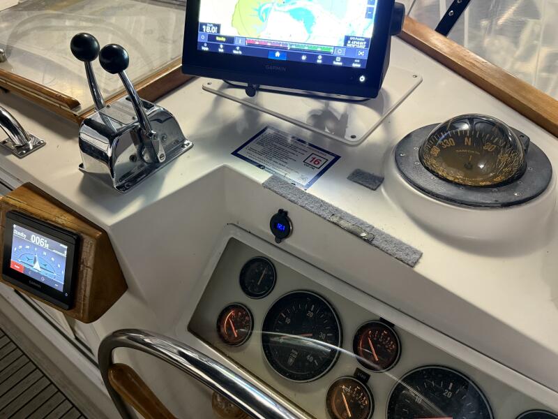 42' 1991 Grand Banks 42 Classic