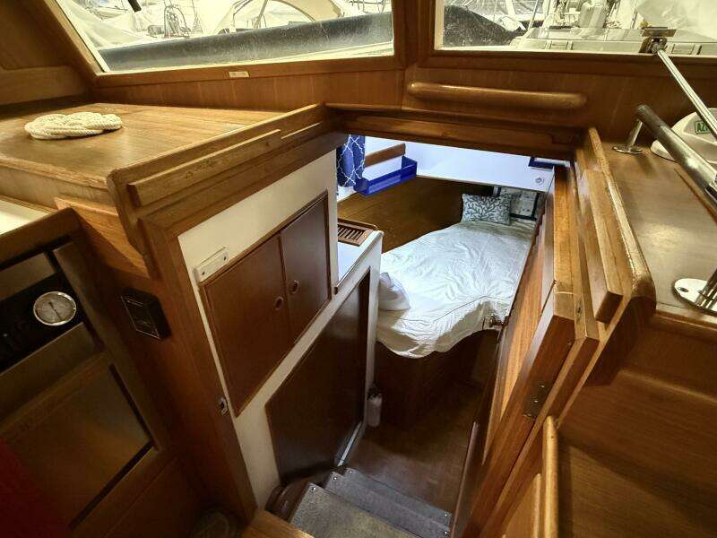 COCONUT 42ft Grand Banks Yacht For Sale