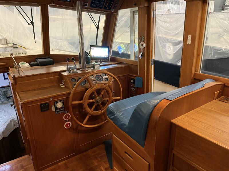 42' 1991 Grand Banks 42 Classic