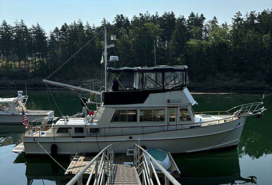COCONUT 42ft Grand Banks Yacht For Sale