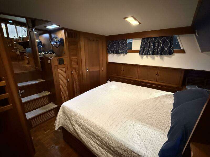 COCONUT 42ft Grand Banks Yacht For Sale