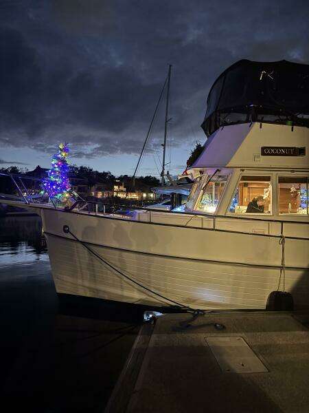 COCONUT 42ft Grand Banks Yacht For Sale