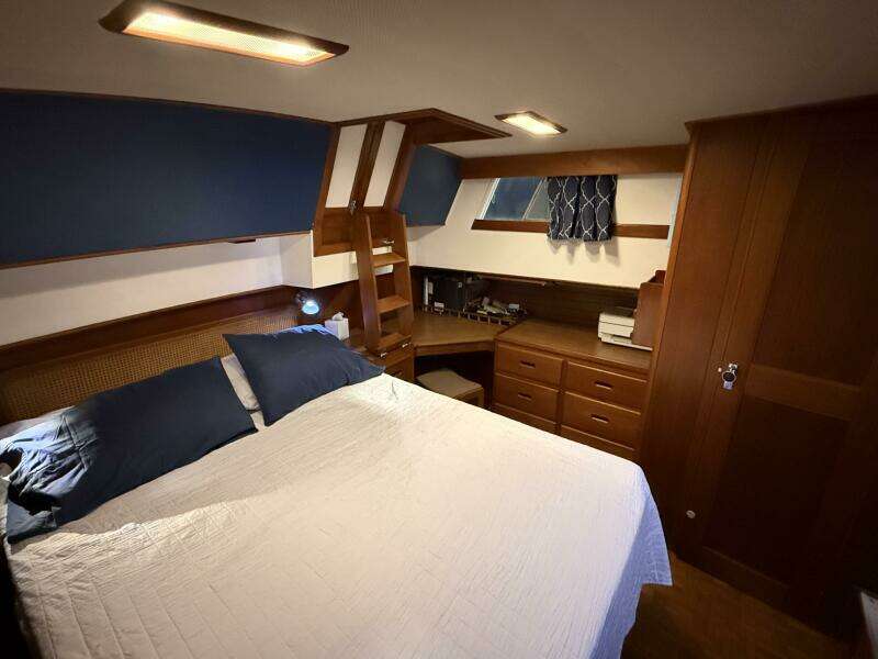 COCONUT 42ft Grand Banks Yacht For Sale