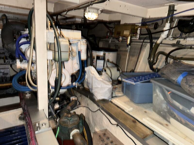 42' 1991 Grand Banks 42 Classic