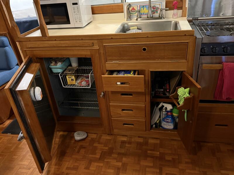 42' 1991 Grand Banks 42 Classic