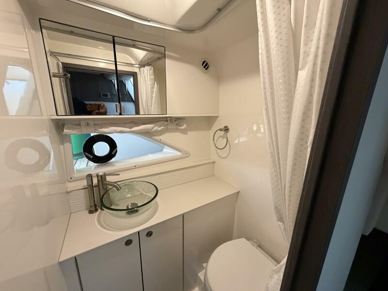 32' 2023 Sea Ray Sundancer 320