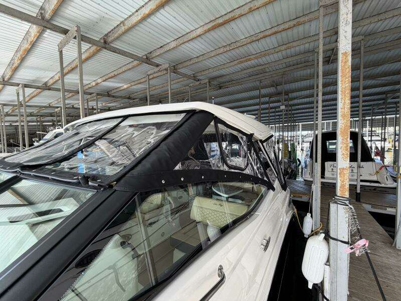 SLIP KNOT 32ft Sea Ray Yacht For Sale