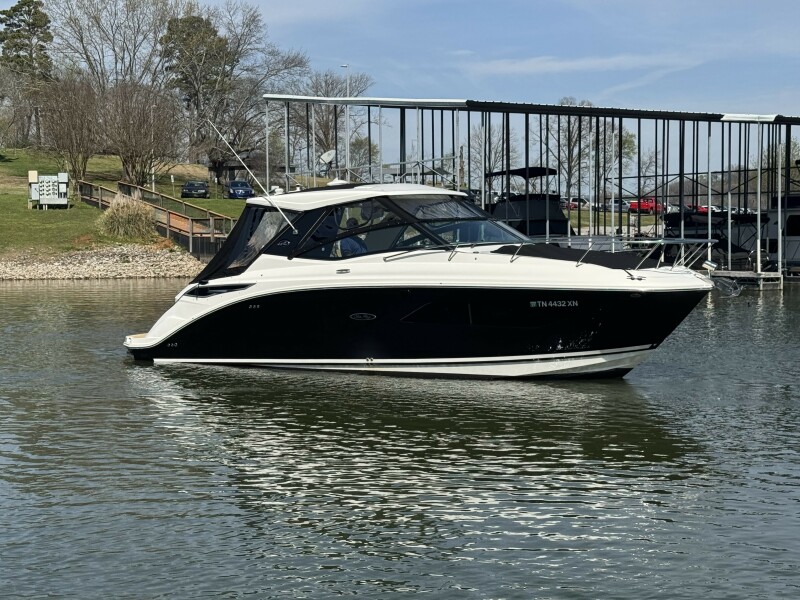 32' 2023 Sea Ray Sundancer 320