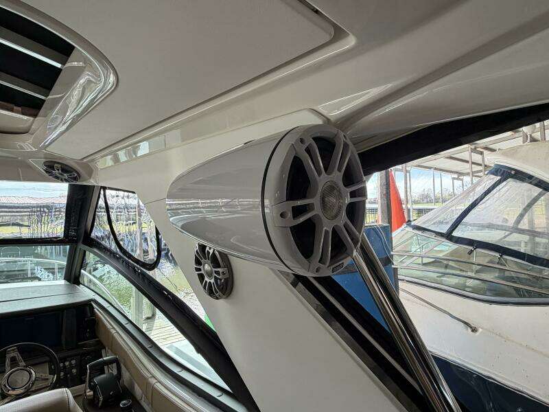 SLIP KNOT 32ft Sea Ray Yacht For Sale