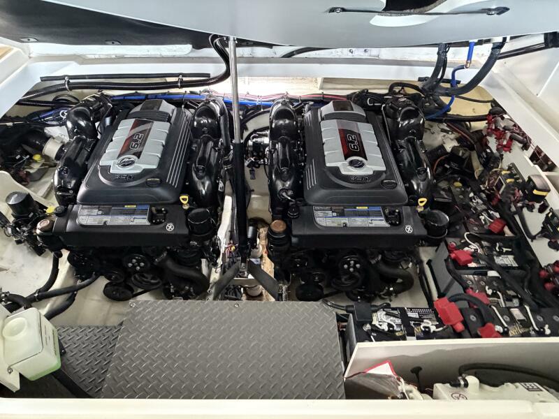 32' 2023 Sea Ray Sundancer 320