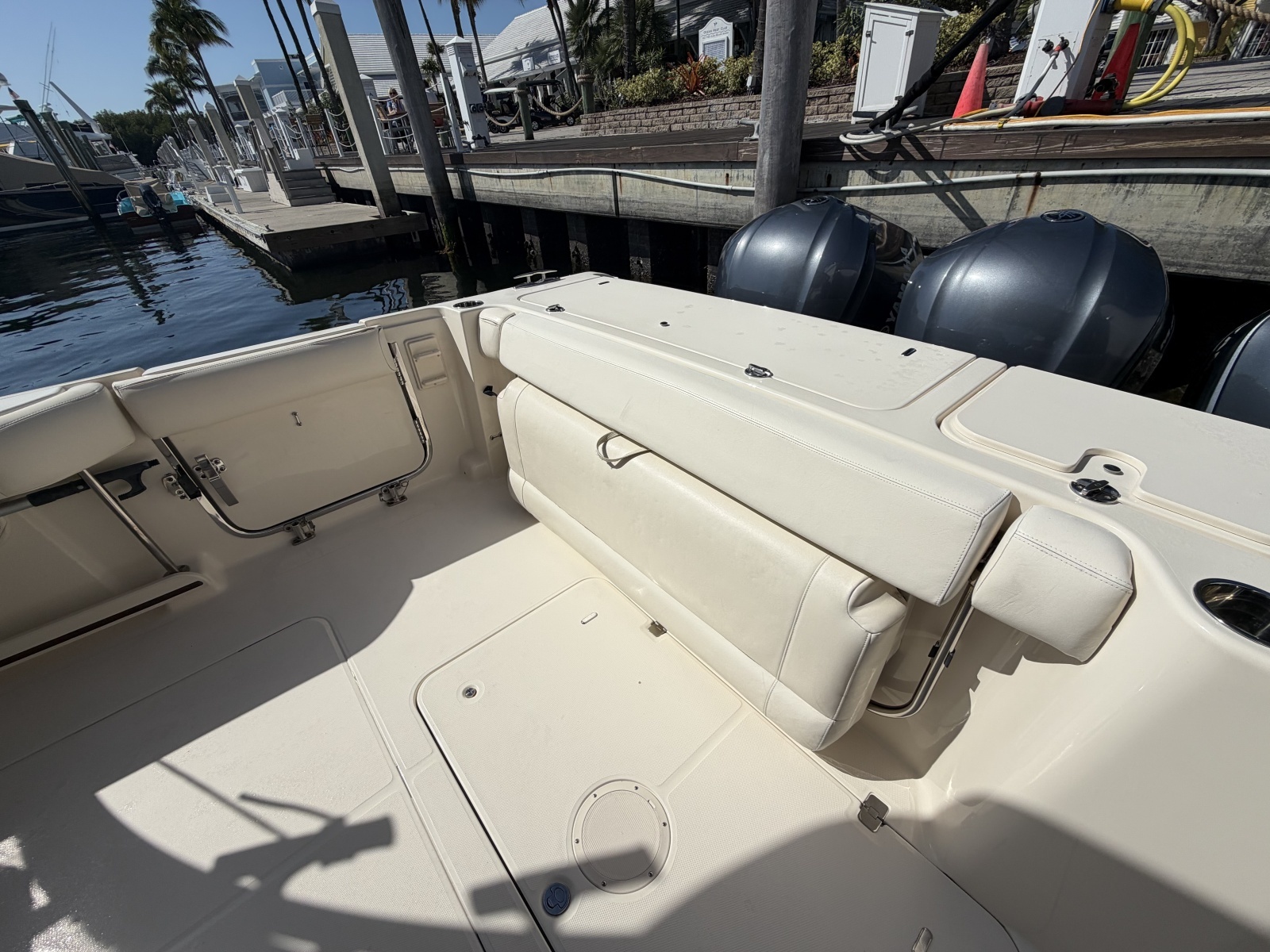 T T ELYSIAN 33ft Grady White Yacht For Sale