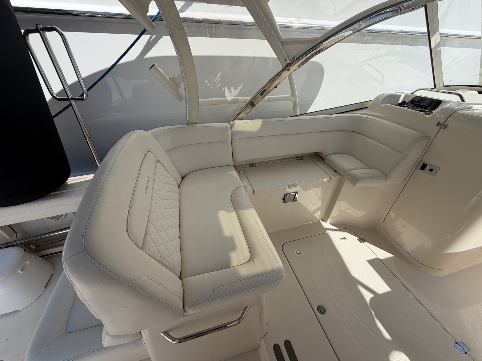 33' 2018 Grady-White Freedom 335