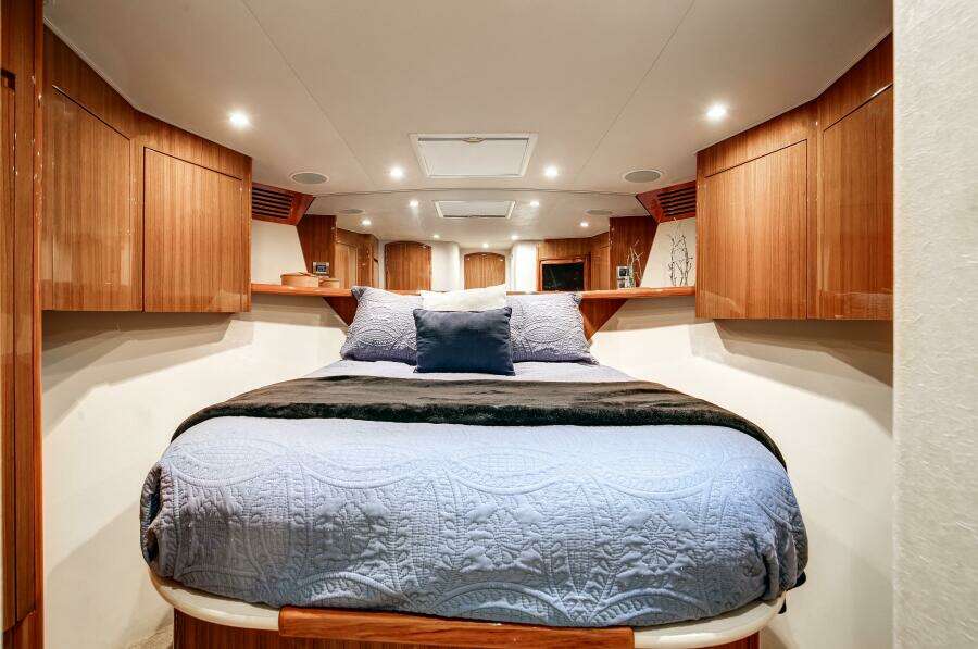 Viking 64 - High Life -