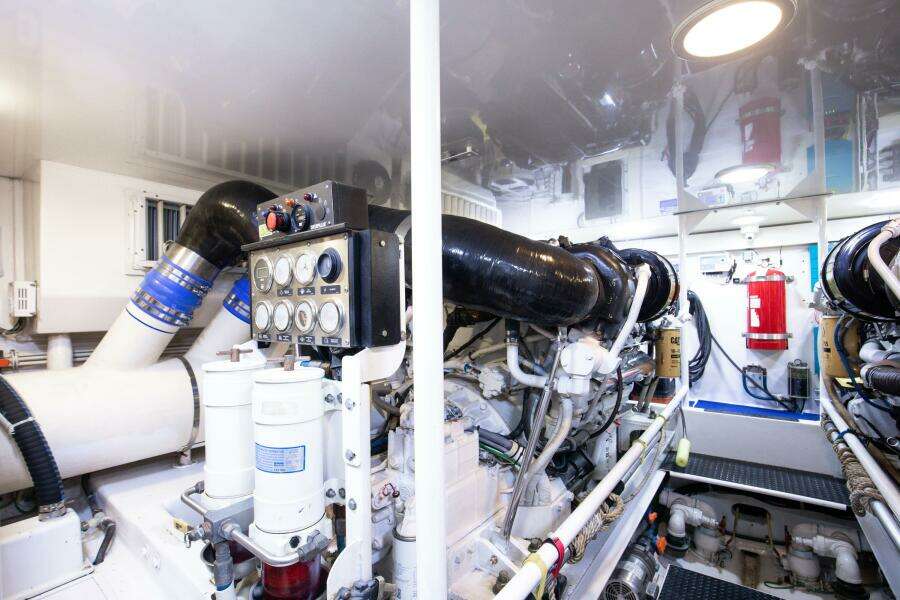 Viking 64 - High Life -