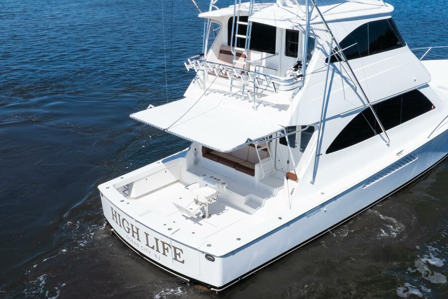 64' 2009 Viking 64 Enclosed Bridge w/ Tower