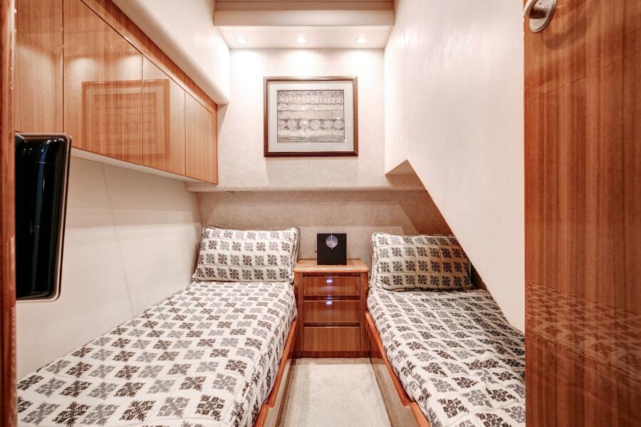 64' 2009 Viking 64 Enclosed Bridge w/ Tower