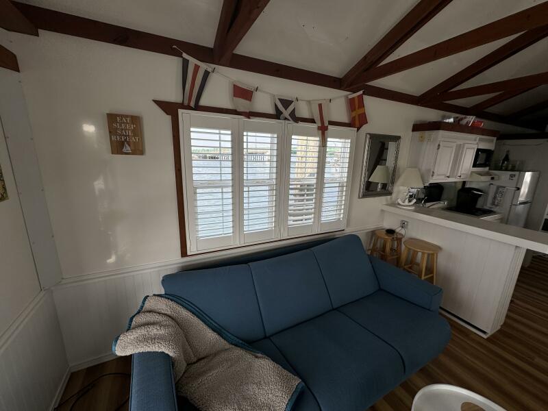 42' 2009 Catamaran Cruisers Aqua Lodge