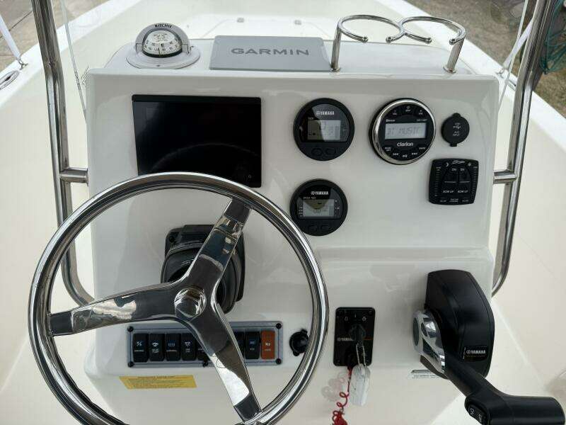 17ft Key West Yacht For Sale