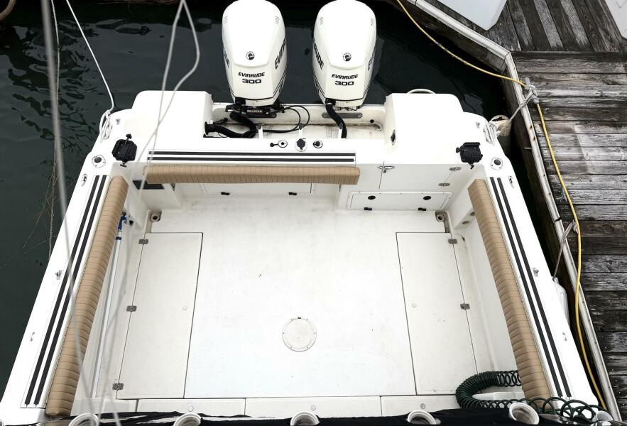 29' 1999 Wellcraft 290 Coastal