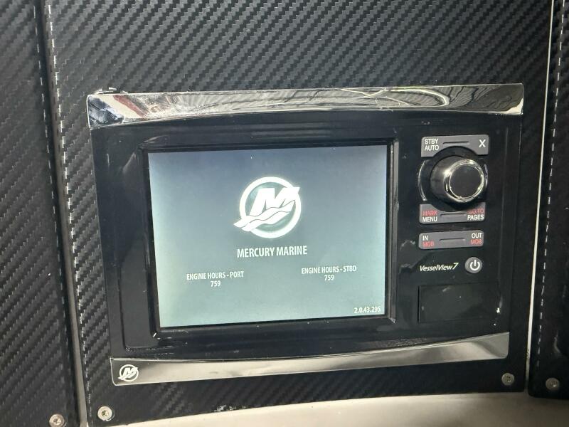 37' 2005 Formula Super Sport