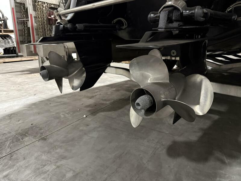 37' 2005 Formula Super Sport