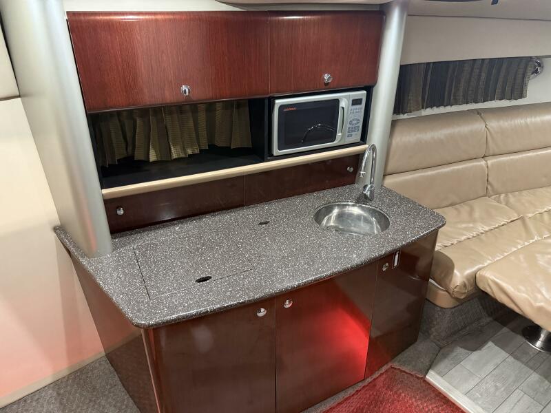 37' 2005 Formula Super Sport