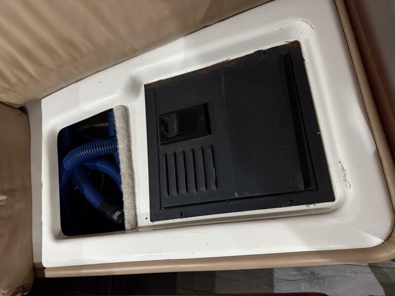 37' 2005 Formula Super Sport