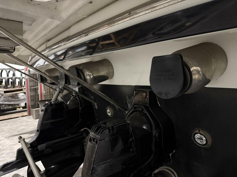 37' 2005 Formula Super Sport