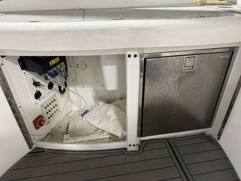 Prime Time 37ft Formula Yacht For Sale