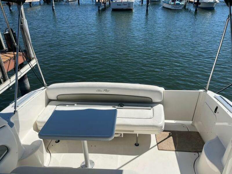 30' 2006 Sea Ray Sundancer
