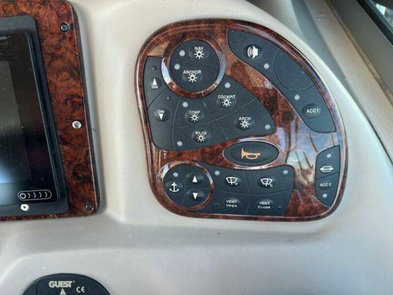 30' 2006 Sea Ray Sundancer